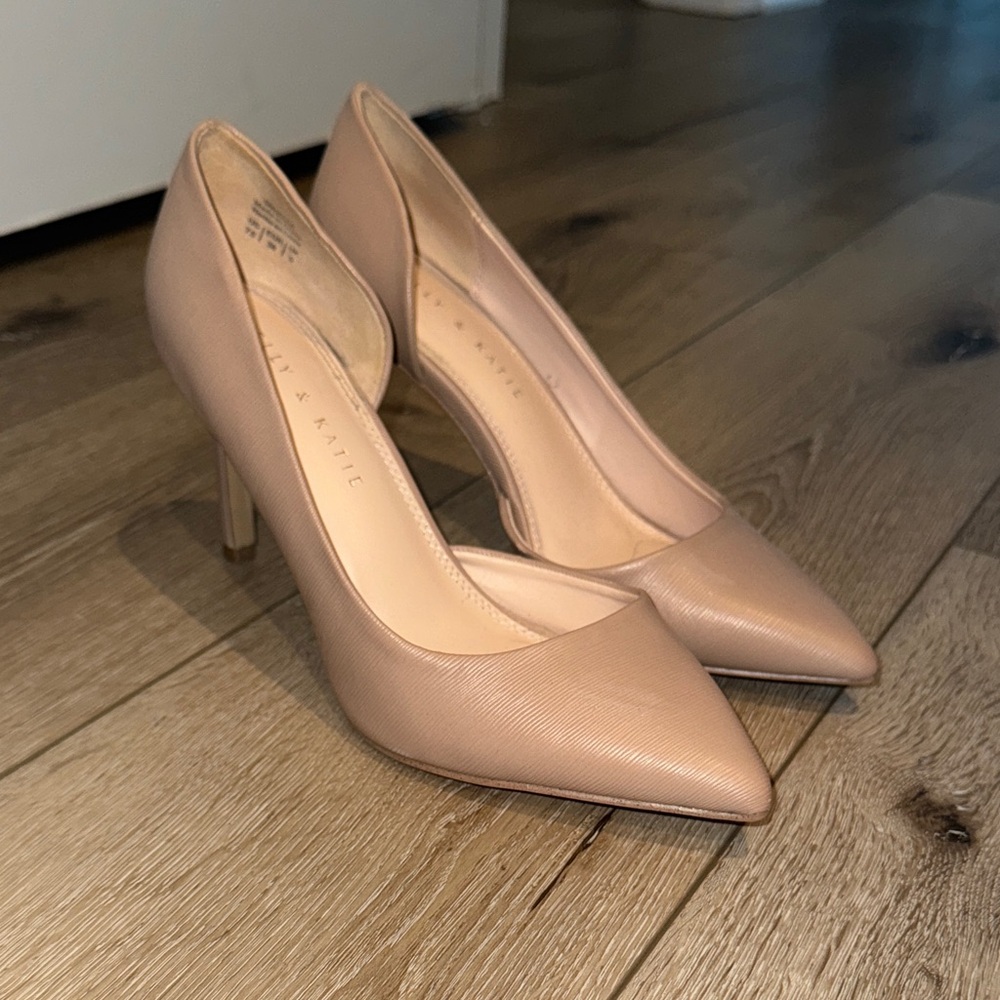 Kelly & Katie Blush nude Heels
